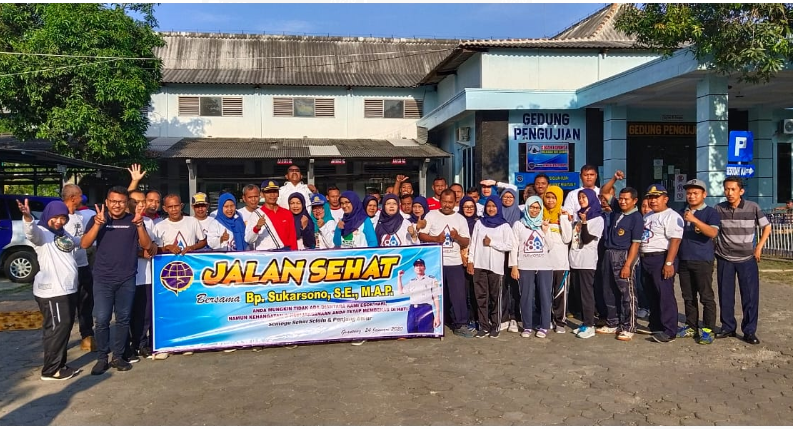 Dishub Purworejo Adakan Jalan Sehat 