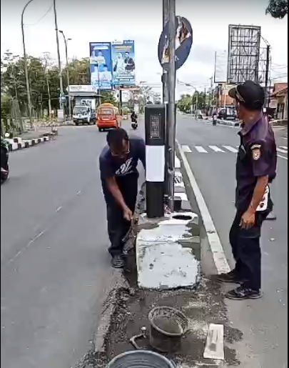 Perbaikan Deniliator  Depan Terminal Lama Purworejo