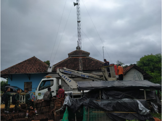 Membantu Perbaikan Alat Pendeteksi Tsunami Milik BPBD Kabupaten Purworejo