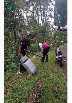 Pengamanan PJU Roboh di Gunung Gajah Kaligesing