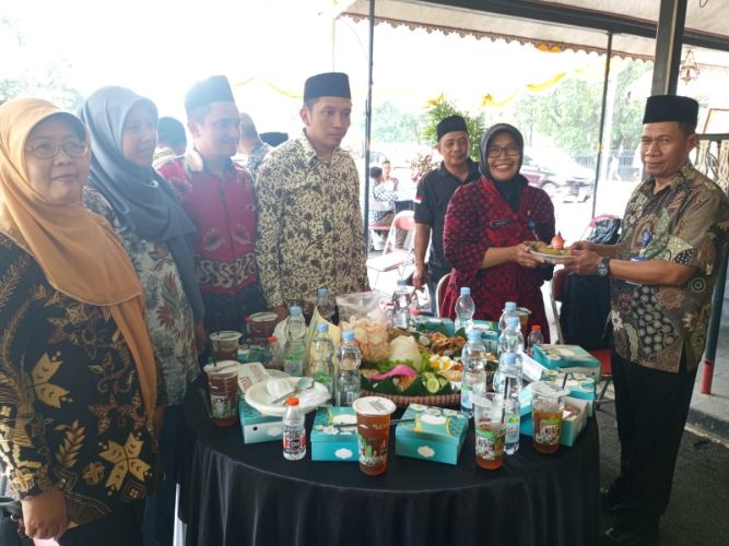 Menghadiri Undangan Acara Kenduri Agung di Pendopo Purworejo