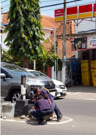 Pembenahan Median Tengah di Depan Pintu Masuk RSUD