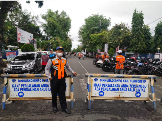 Bertepatan CFD Dishub Purworejo Melaksanakan Monitoring Parkir