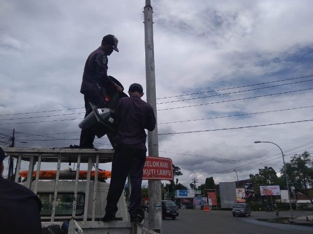 Perbaikan Traffic Light di Simpang 4 Monumen Jenderal Achmad Yani