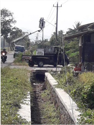 Perbaikan Kabel Putus di Candi Ngombol