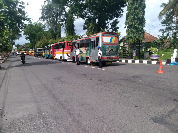 Pengamanan Demo Angkutan di Gedung DPRD