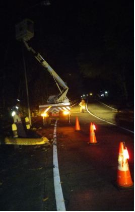 Perbaikan Kabel PJU yang Putus Akibat Tertimpa Pohon