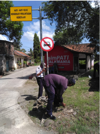 Pemasangan Rambu Di Bapangsari