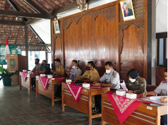 Rapat Tindak Lanjut Peringatan Terakhir Larangan Tempat Pkl di Kecamatan Kutoarjo