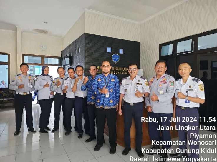 Studi Tiru Pengelolaan Angkutan Umum dan Terminal di Dishub. Kab. Gunungkidul