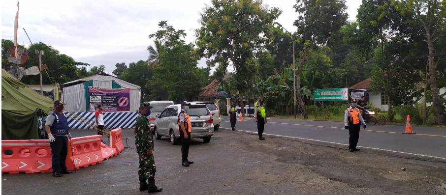 GIAT PEMANTAUAN PEMUDIK DI POSKO PEMANTAUAN COVID-19