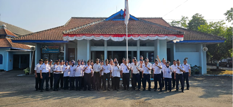 Apel Luar Biasa Pelepasan Purna Tugas